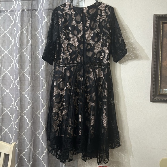 Black Floral Lace Maternity dress size Large - Picture 6 of 9